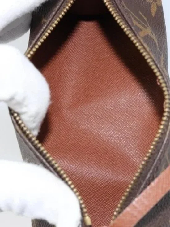 LOUIS VUITTON Monogram Papillon Pouch LV Auth - Picture 11 of 16